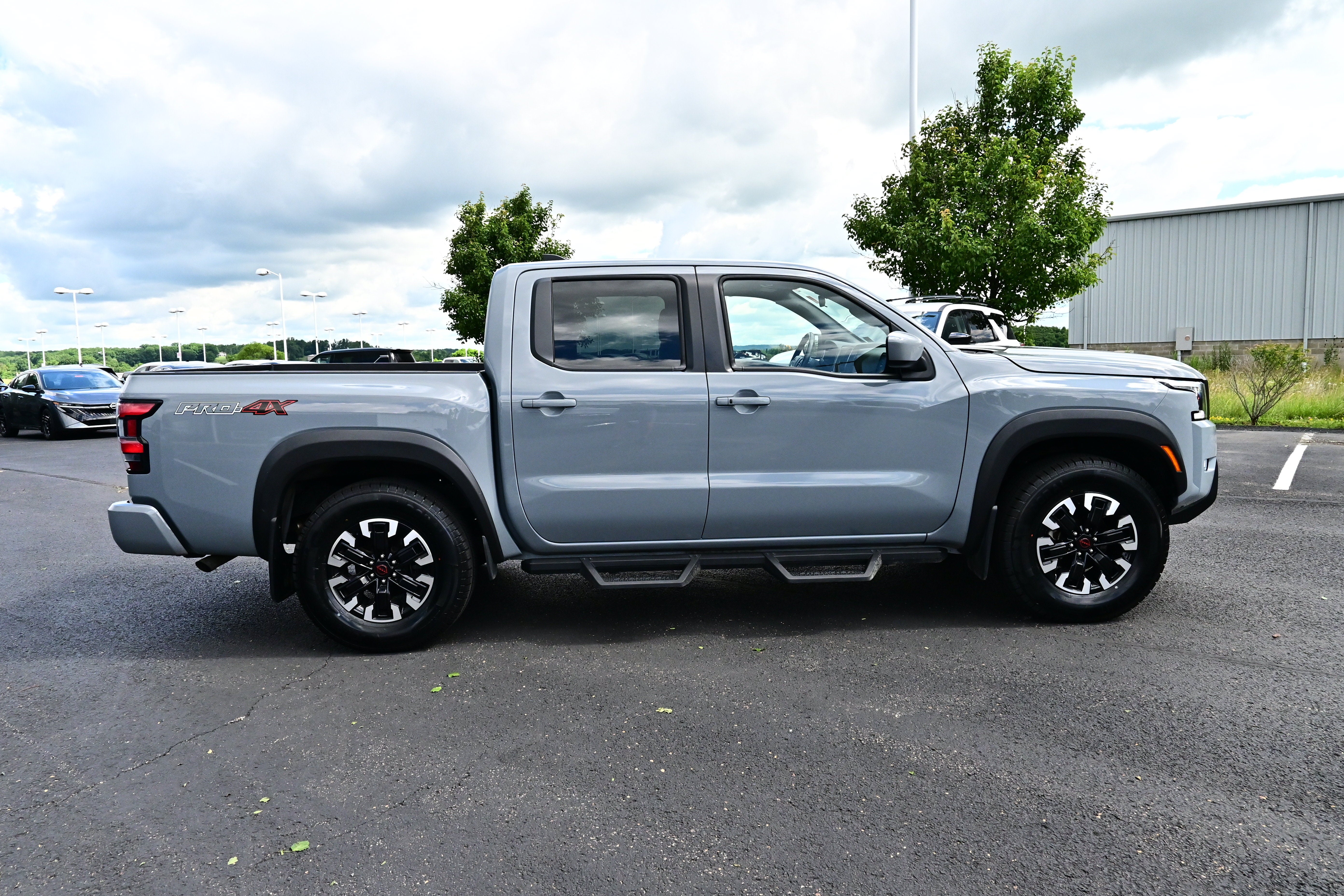 2024 Nissan Frontier — detail view